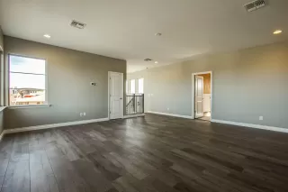 Photo #5: 5878779 Listing