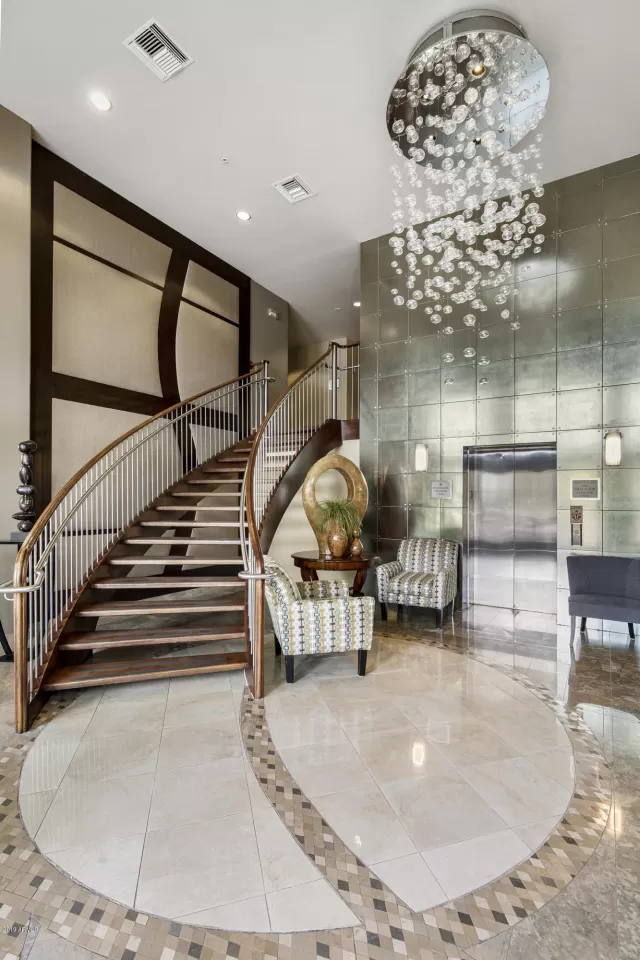 MLS: 5923575 Condo For Sale