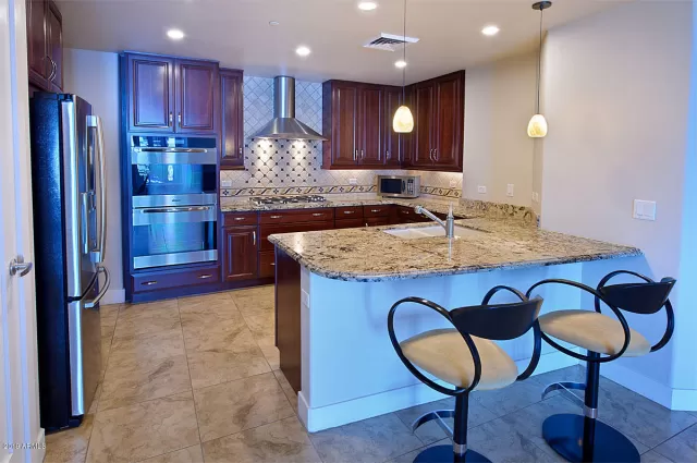 MLS: 5926427 Condo For Sale