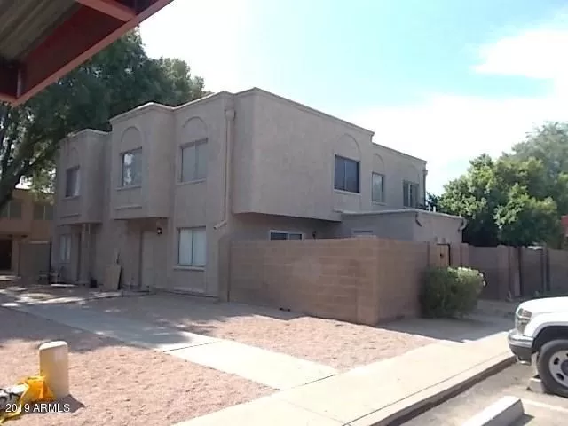 MLS: 5940668 Condo For Sale