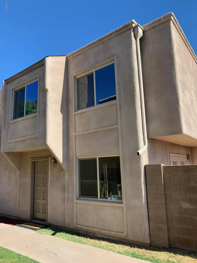 MLS: 5947170 Condo For Sale