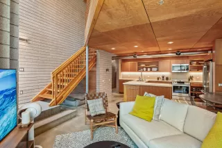 Photo #3: 5958331 Listing