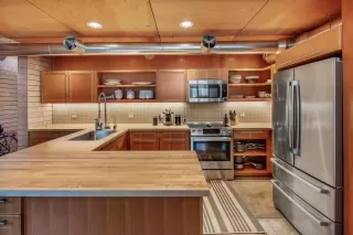 Photo #6: 5958331 Listing