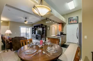 Photo #2: 5965900 Listing