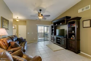 Photo #3: 5965900 Listing