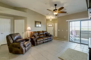 Photo #4: 5965900 Listing