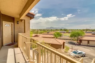 Photo #6: 5965900 Listing