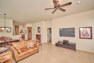 Photo #4: 5971921 Listing