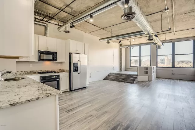 MLS: 5972638 Condo For Sale