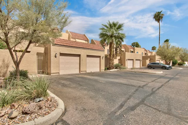 MLS: 5982545 Condo For Sale