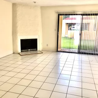 Photo #5: 5985785 Listing