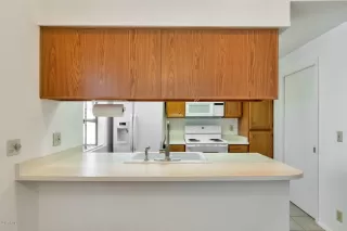 Photo #2: 5987329 Listing