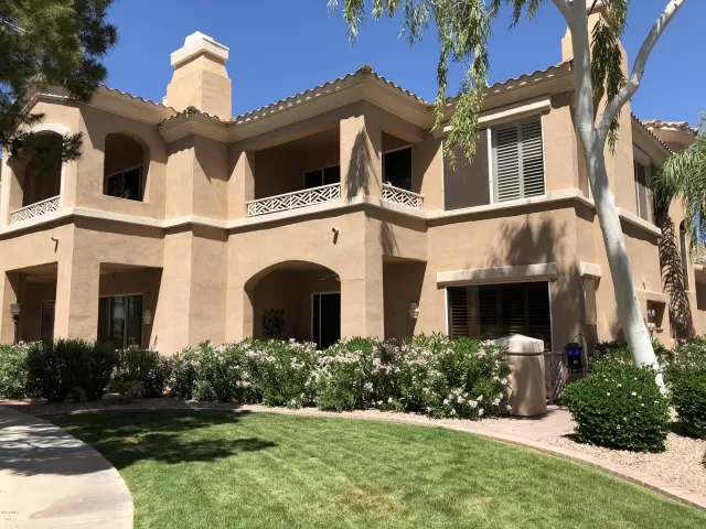 MLS: 5989048 Condo For Sale