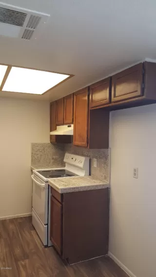 Photo #2: 5989475 Listing