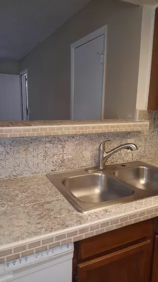 Photo #4: 5989475 Listing