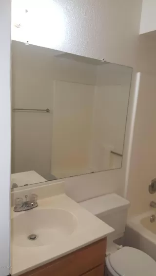 Photo #6: 5989475 Listing