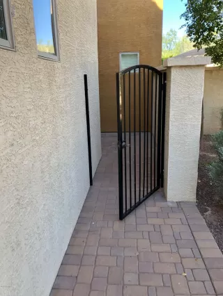 Photo #2: 5989637 Listing