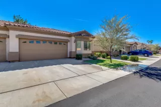 Photo #2: 5990568 Listing