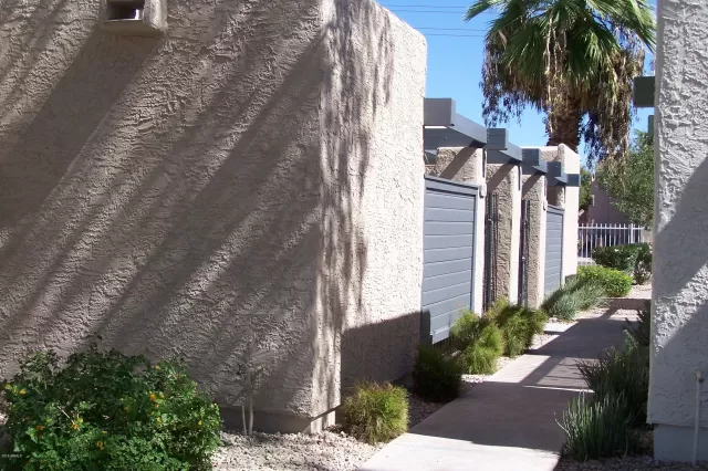 MLS: 5991136 Condo For Sale