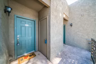 Photo #5: 5991215 Listing