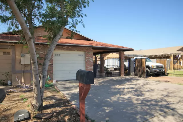 MLS: 5991263 Condo For Sale