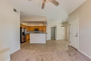 Photo #4: 5991539 Listing