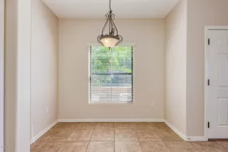 Photo #5: 5991539 Listing