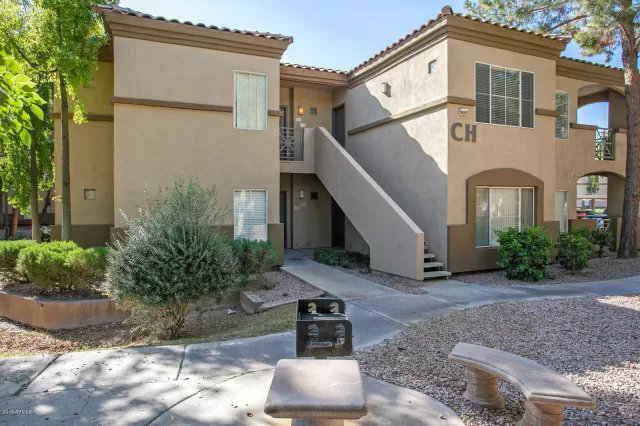 MLS: 5991714 Condo For Sale