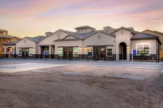 Photo #3: 5991985 Listing