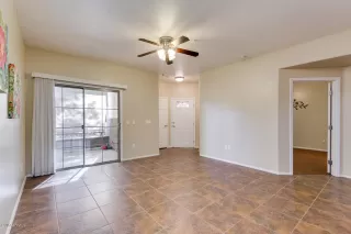 Photo #6: 5992819 Listing