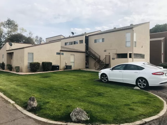 MLS: 5993112 Condo For Sale