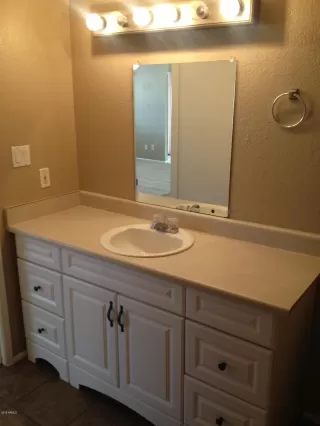 Photo #5: 5993112 Listing