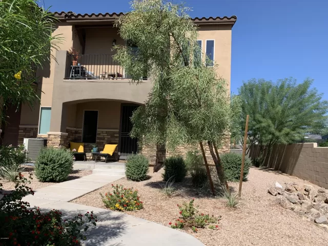 MLS: 5993927 Condo For Sale