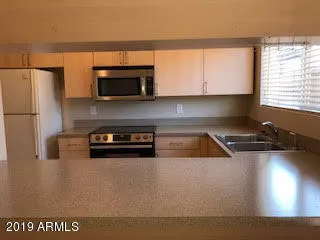 Photo #5: 5994822 Listing