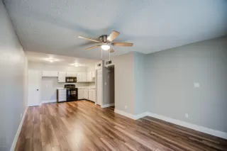 Photo #1: 5995743 Listing