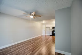 Photo #2: 5995743 Listing