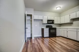 Photo #3: 5995743 Listing