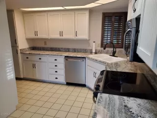 Photo #1: 5996689 Listing 