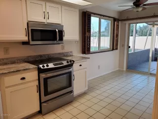 Photo #4: 5996689 Listing 