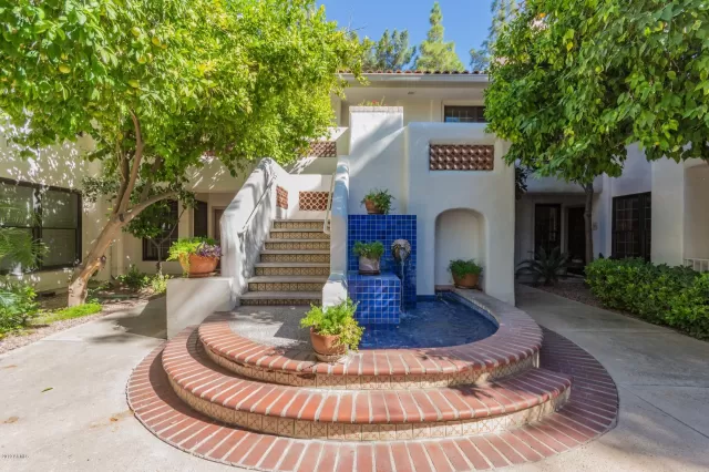 MLS: 5997113 Condo For Sale