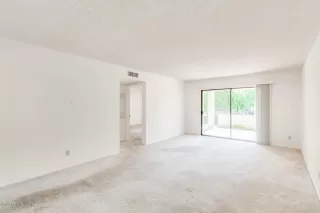 Photo #4: 5997363 Listing