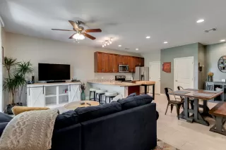 Photo #5: 5998284 Listing 