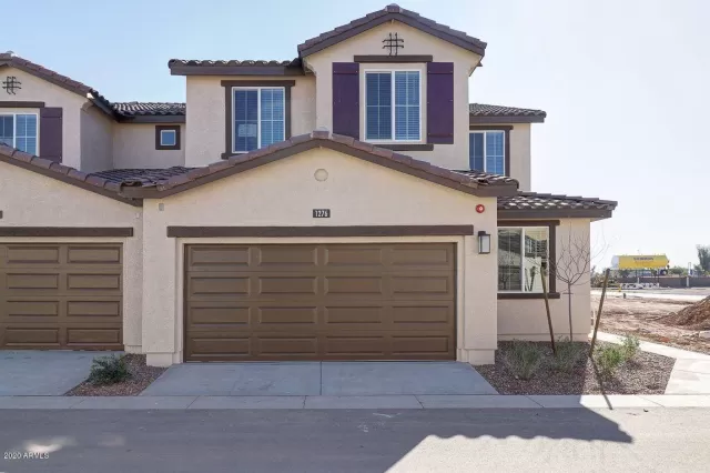 MLS: 5998331 Condo For Sale