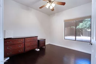 Photo #6: 5998407 Listing