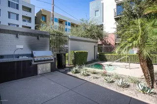 Photo #6: 5999085 Listing