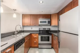 Photo #1: 5999295 Listing 