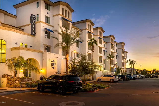 MLS: 5999562 Condo For Sale