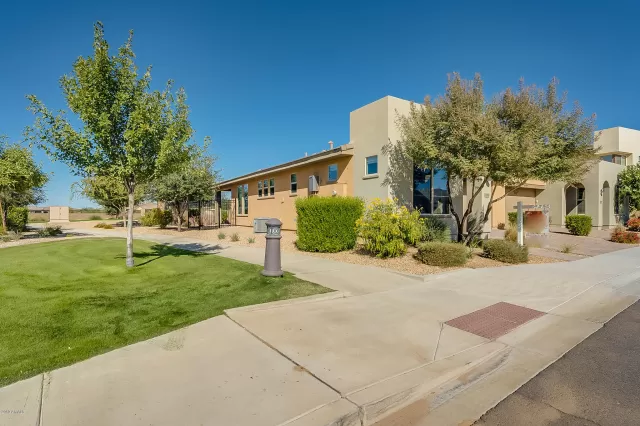 MLS: 6000101 Condo For Sale