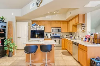 Photo #6: 6001727 Listing