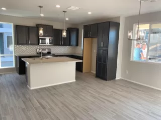 Photo #1: 6002400 Listing